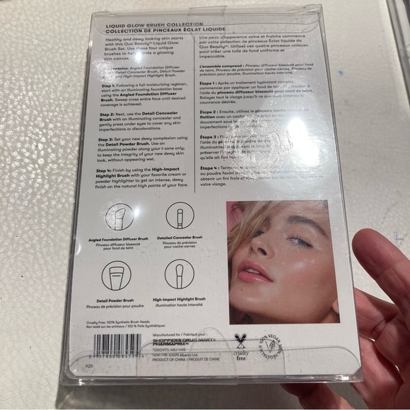 QUO Beauty Liquid Glow Brush Collection to  Create A Glowing Skin Canvas - Picture 5 of 7